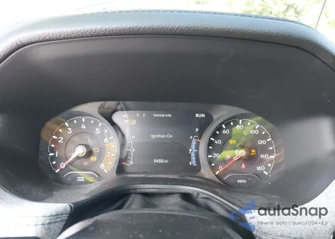 2023 Jeep Compass Latitude 4X4 z USA, uszkodzony, nr VIN 3C4NJDBN5PT524440